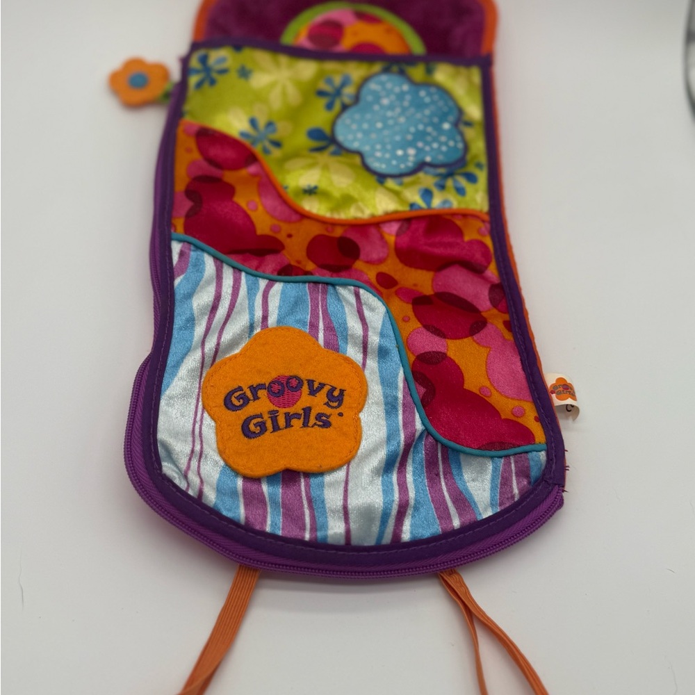 Vintage 2002 Groovy Girls Doll 14 inch Sleeping Bag Colorful Manhattan Toy EUC
